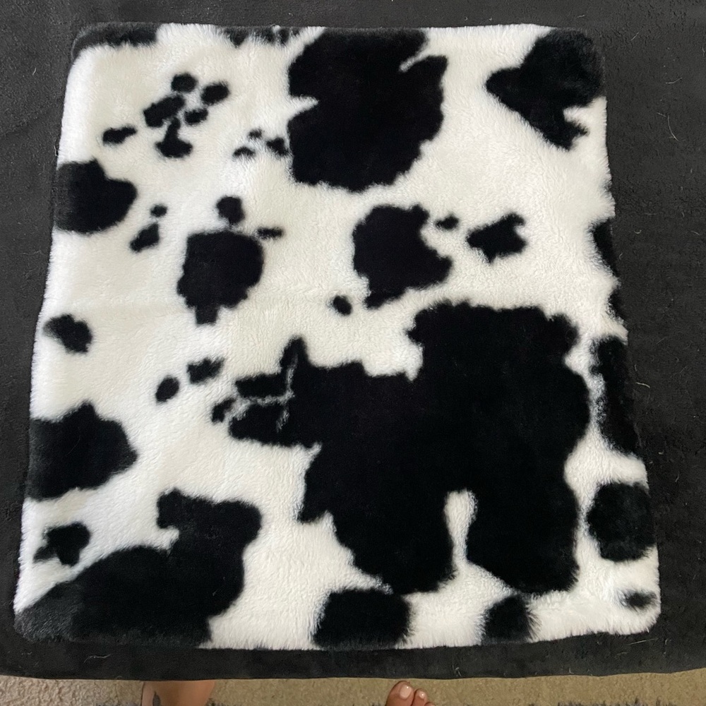 Cow pillow cover